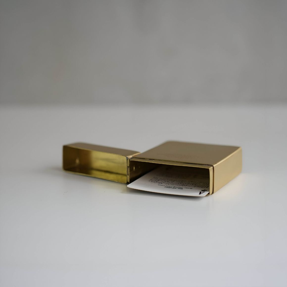 Custom Modern Style Aluminum Card Case Gold Playing Cards Box for Trading Card Storage New Product Ideas 2025
