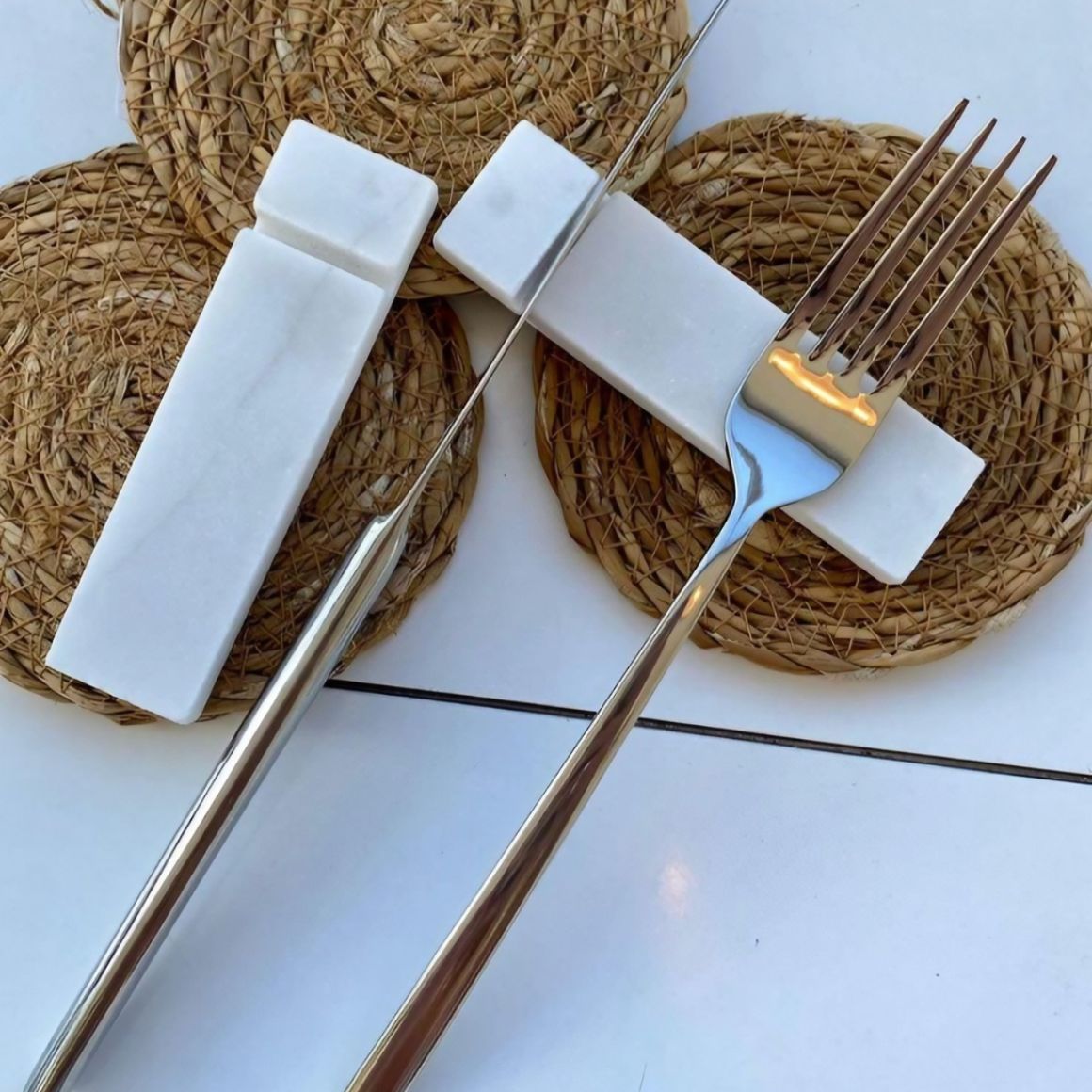 Hotselling Eco-Friendly Marble Spoon Fork Knife Rest Set Dishwasher Safe Handmade Luxury Tableware Utensil Holder Dining Decor