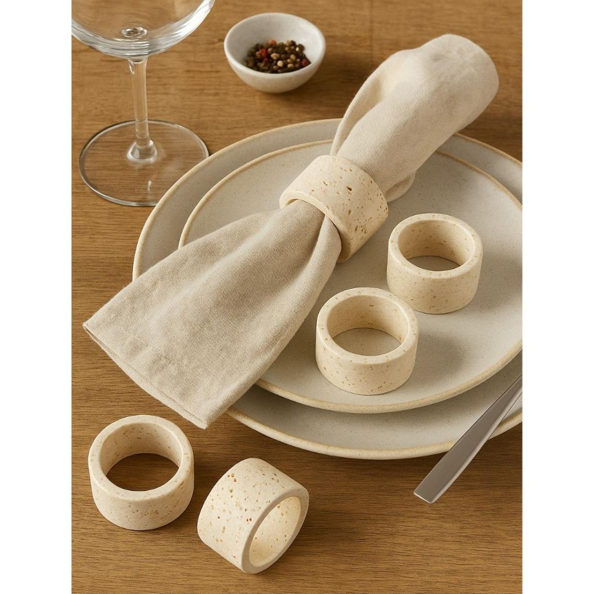 Wholesale Price High Quality Artisan Crafted Elegant Natural Travertine Stone Natural Beige Customized Branding Napkin Rings