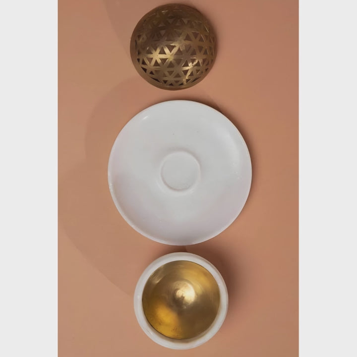 Custom Mubkhar Brass Incense Burner Gold Bakhoor Burner with White Marble and Gold Brass for Arabic Home Decor Gifts